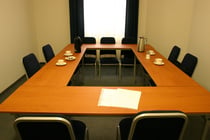 conference-room-1544074-639x426.jpg